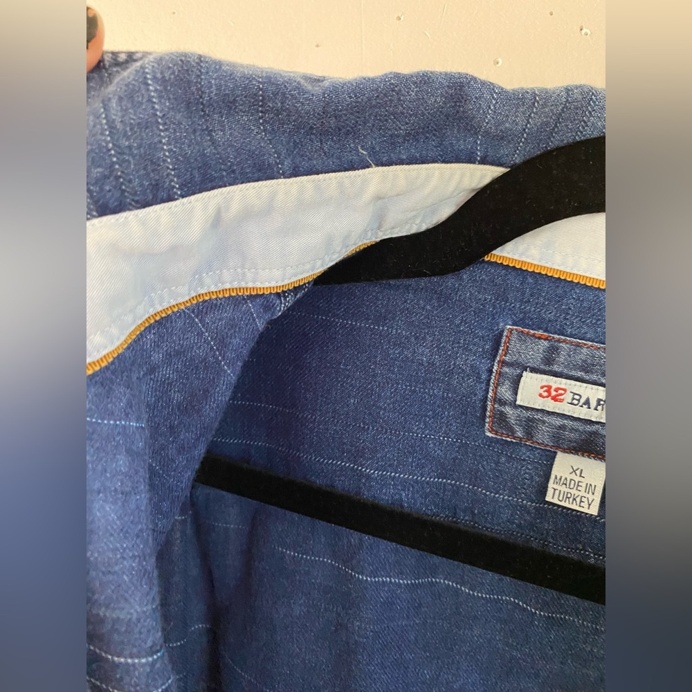 32 Bar Blues Mens Blue Chambray Striped Short Sleeve Button Down Shirt XL - Picture 6 of 9